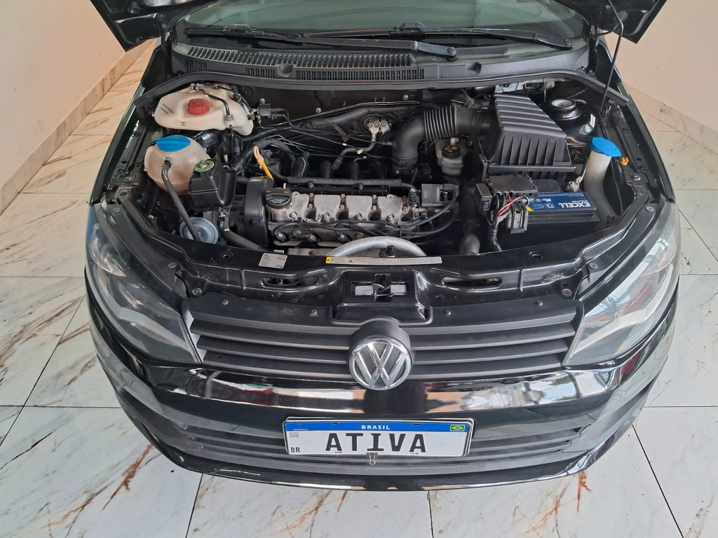 Volkswagen Saveiro Preto