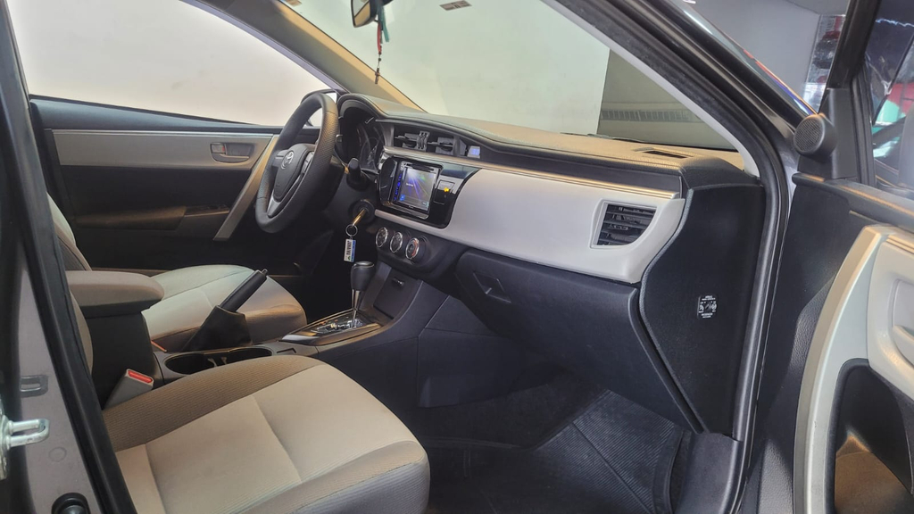Toyota Corolla Cinza