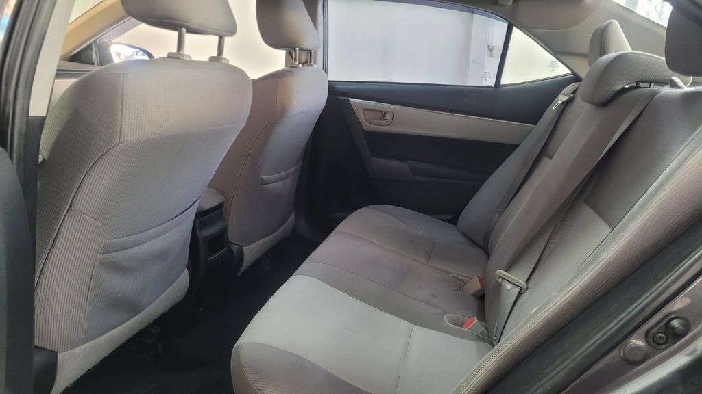 Toyota Corolla Cinza