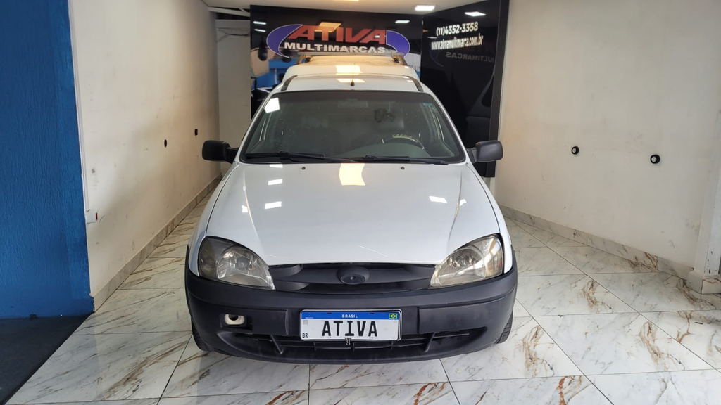 Ford Courier Branco
