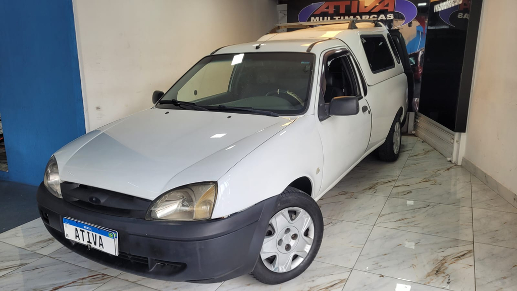 Ford Courier Branco