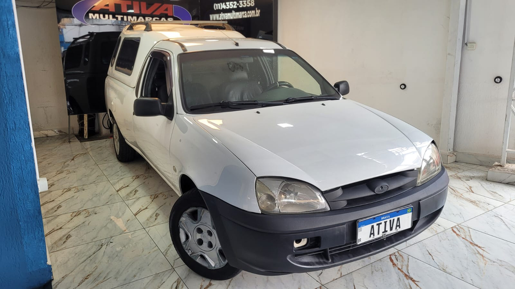 Ford Courier Branco