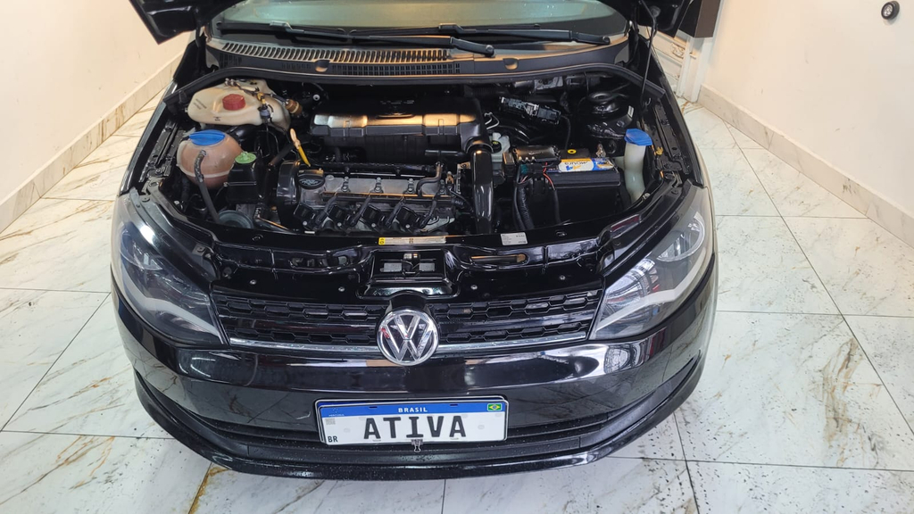 Volkswagen Gol Preto