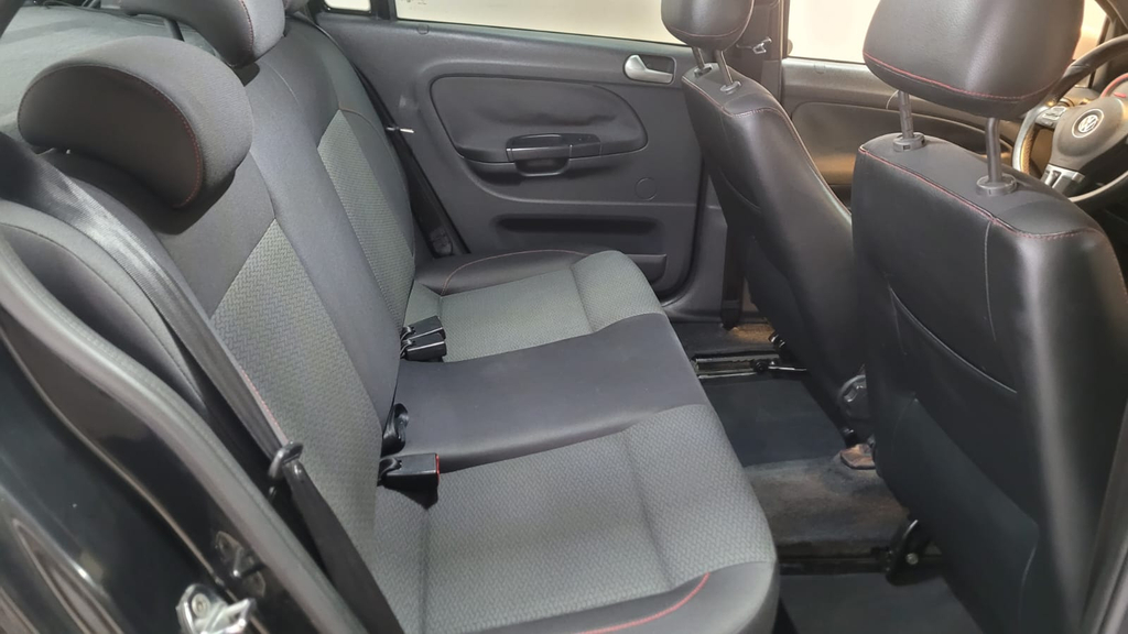 Volkswagen Gol Preto