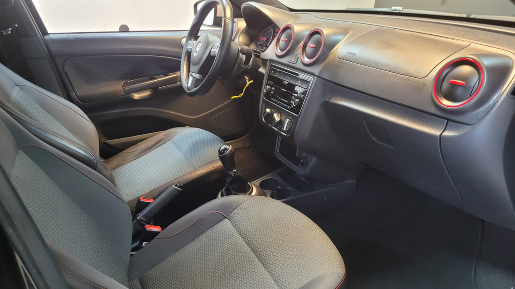 Volkswagen Gol Preto