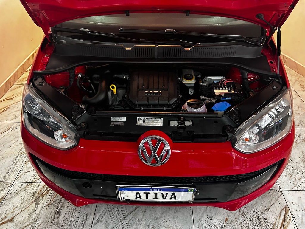 Volkswagen Up! Vermelho