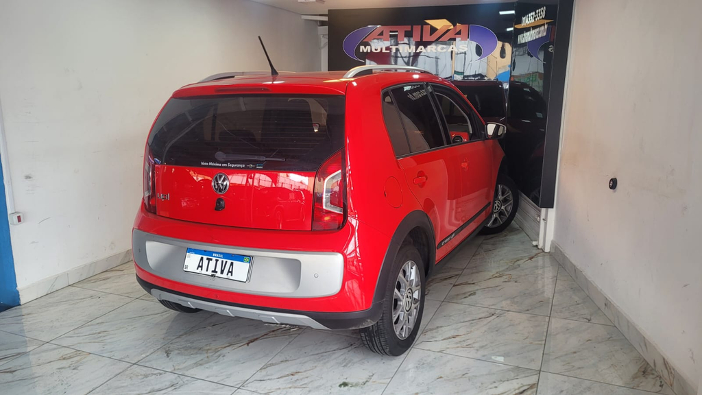 Volkswagen up! cross Vermelho