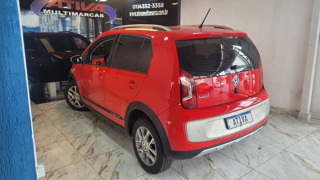 Volkswagen up! cross Vermelho