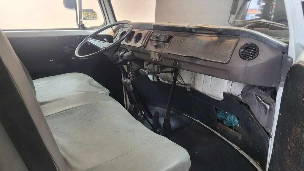 Volkswagen Kombi Pick-Up Branco