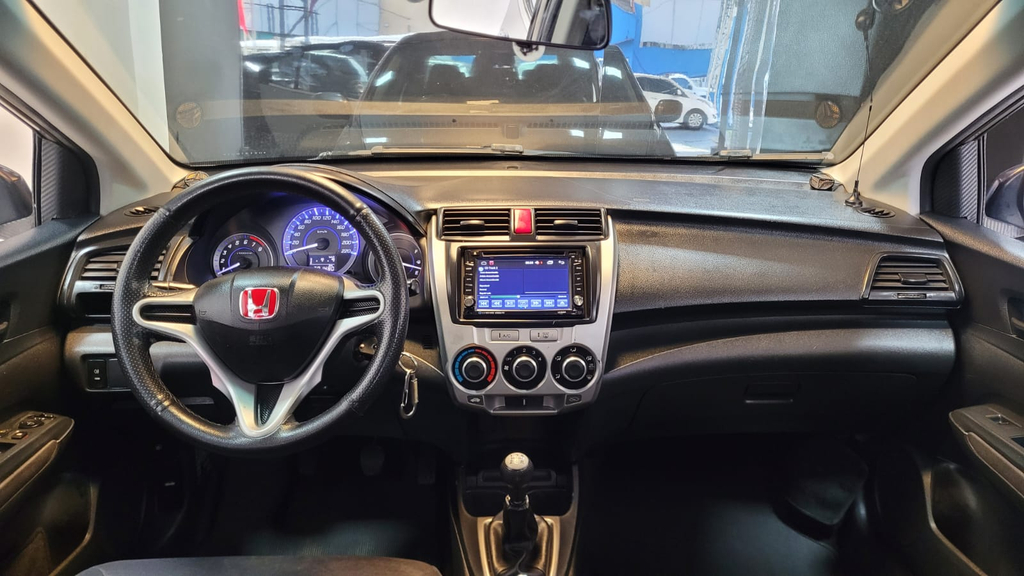 Honda City Cinza