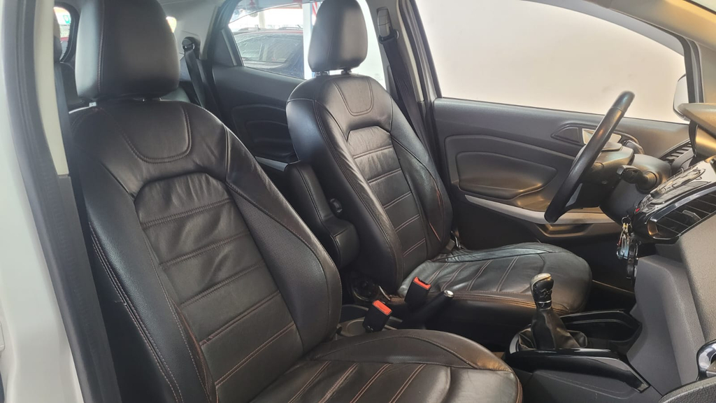 Ford EcoSport Branco