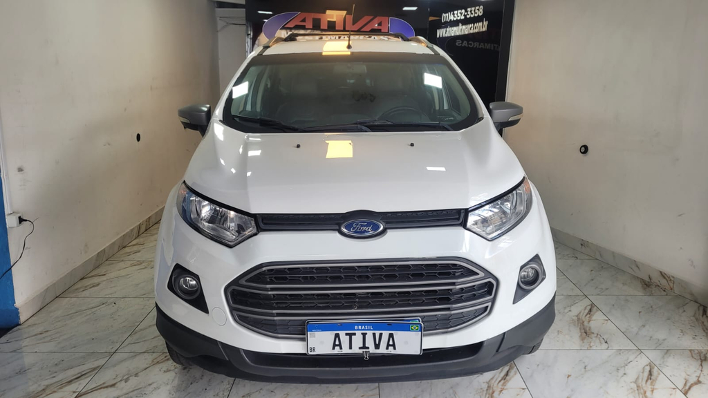 Ford EcoSport Branco
