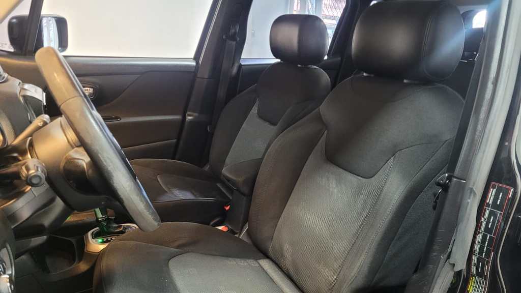Jeep Renegade Preto