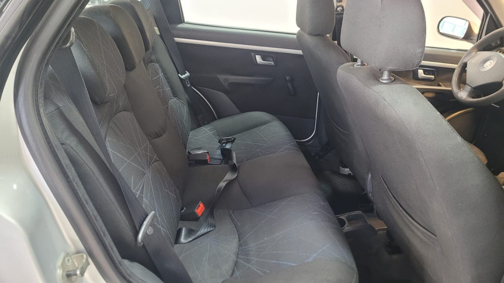 Fiat Palio Weekend Prata