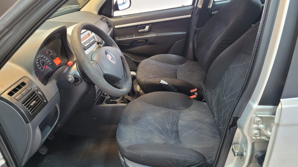 Fiat Palio Weekend Prata
