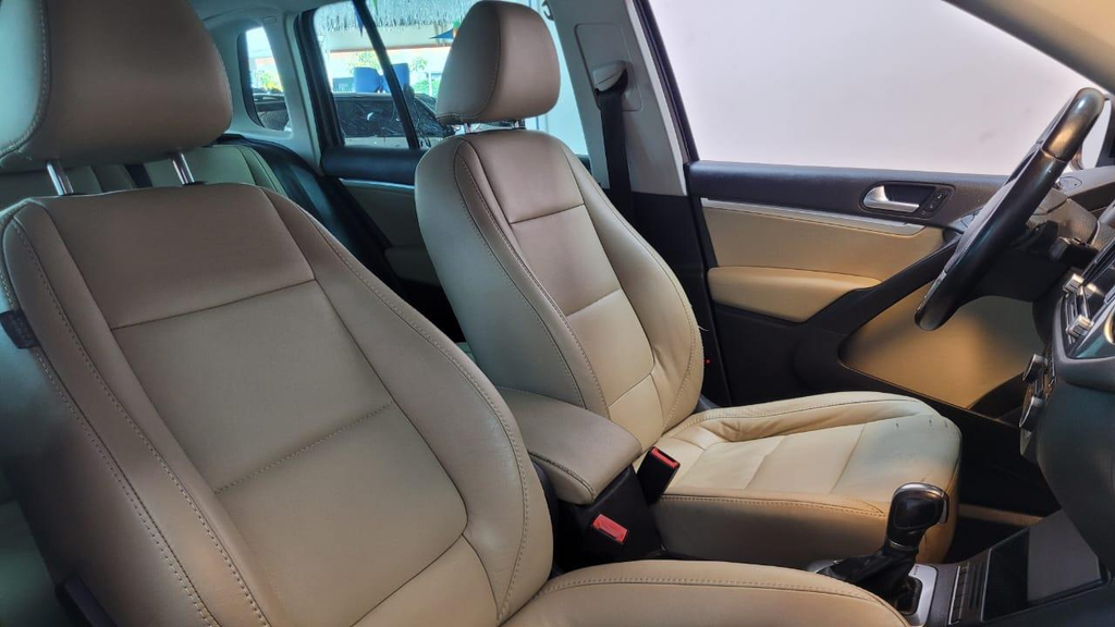 Volkswagen Tiguan Preto