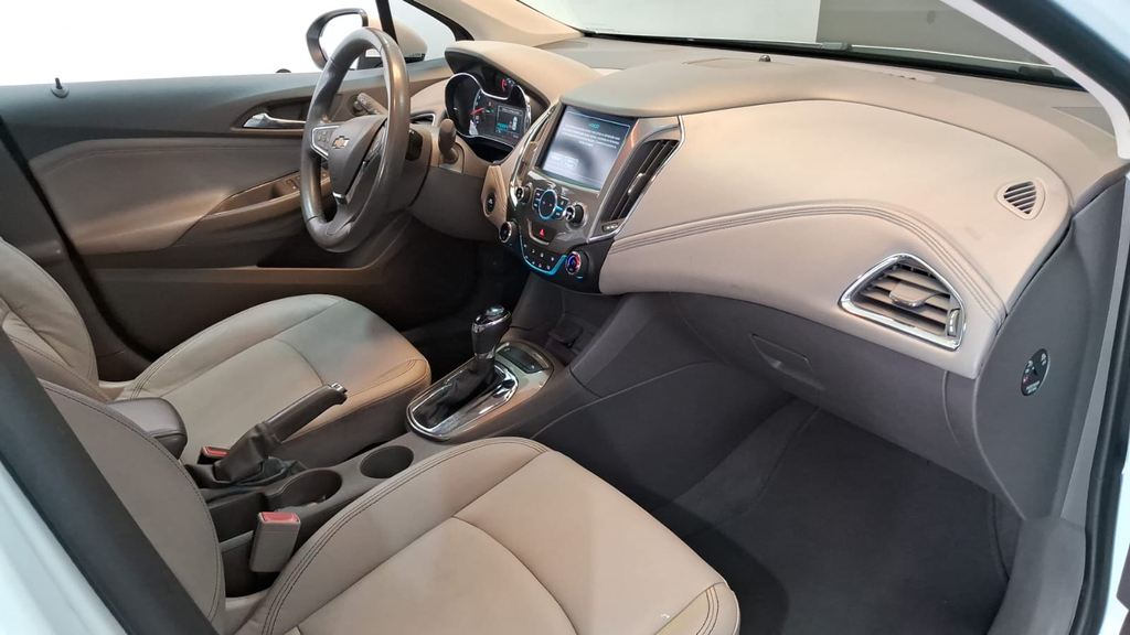 Chevrolet Cruze Sedan Branco
