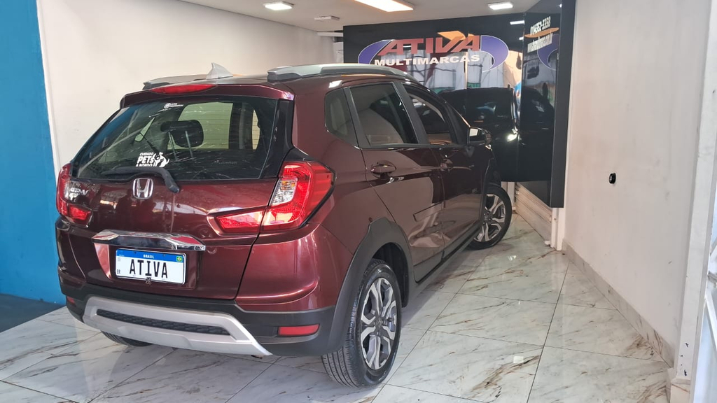 Honda WR-V Vermelho