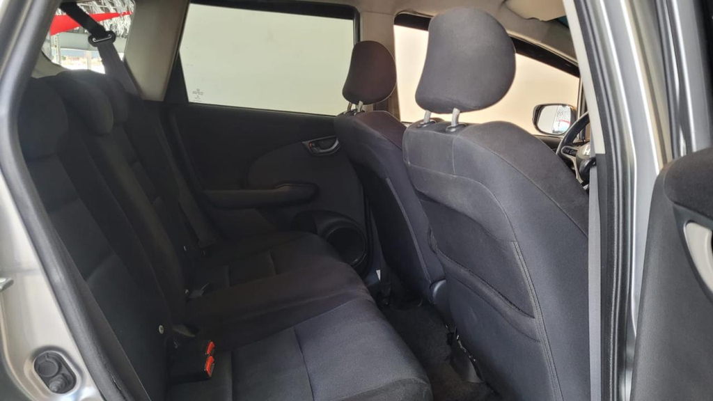 Honda Fit Prata