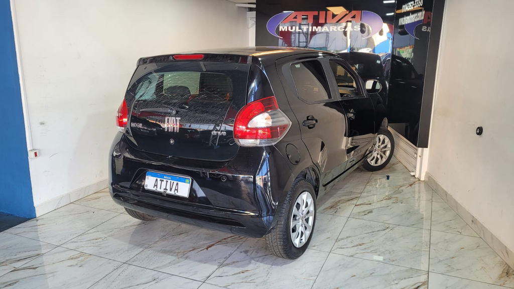 Fiat Mobi Preto
