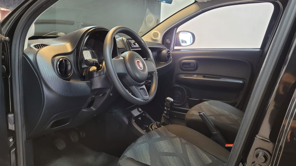 Fiat Mobi Preto