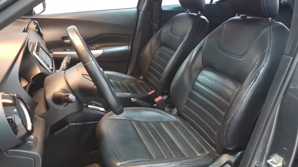 Nissan Kicks Cinza