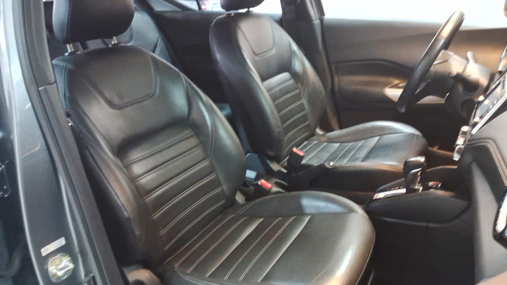Nissan Kicks Cinza
