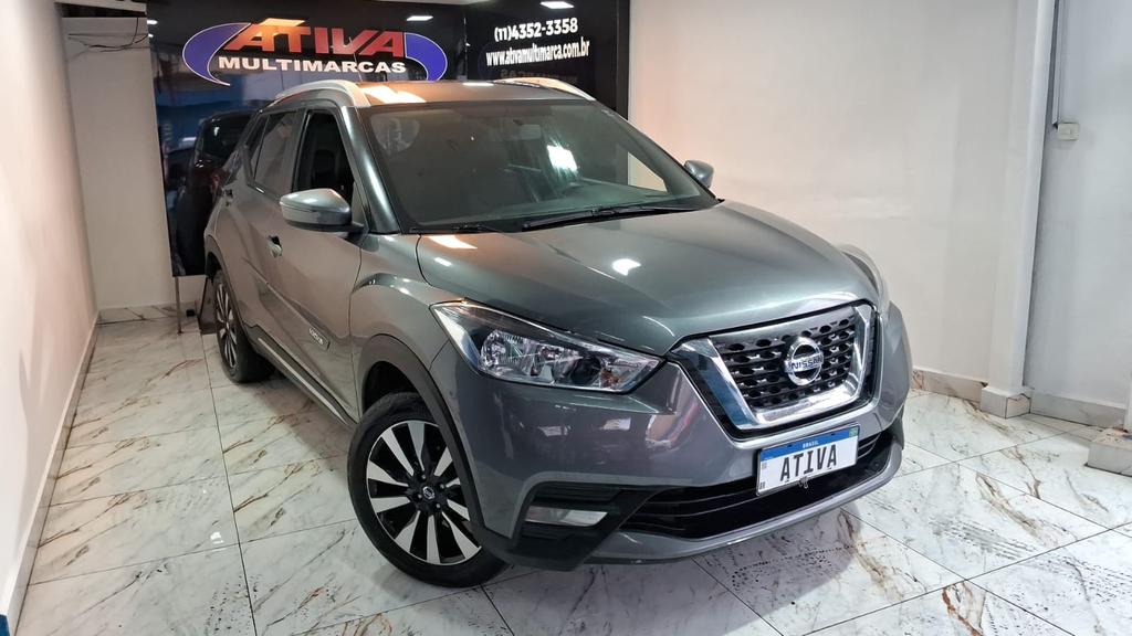 Nissan Kicks Cinza