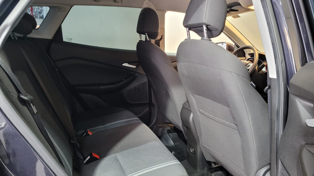 Chevrolet Tracker Cinza