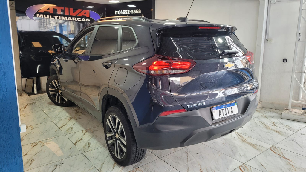 Chevrolet Tracker Cinza