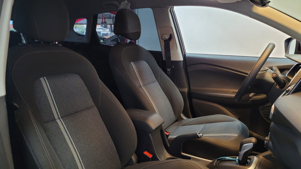 Chevrolet Tracker Cinza