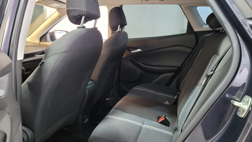 Chevrolet Tracker Cinza