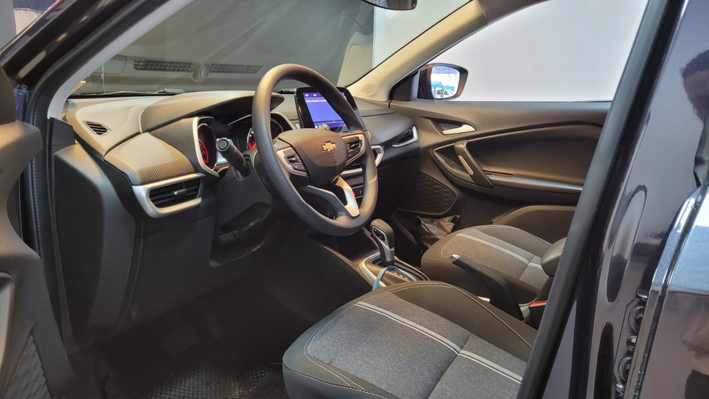 Chevrolet Tracker Cinza