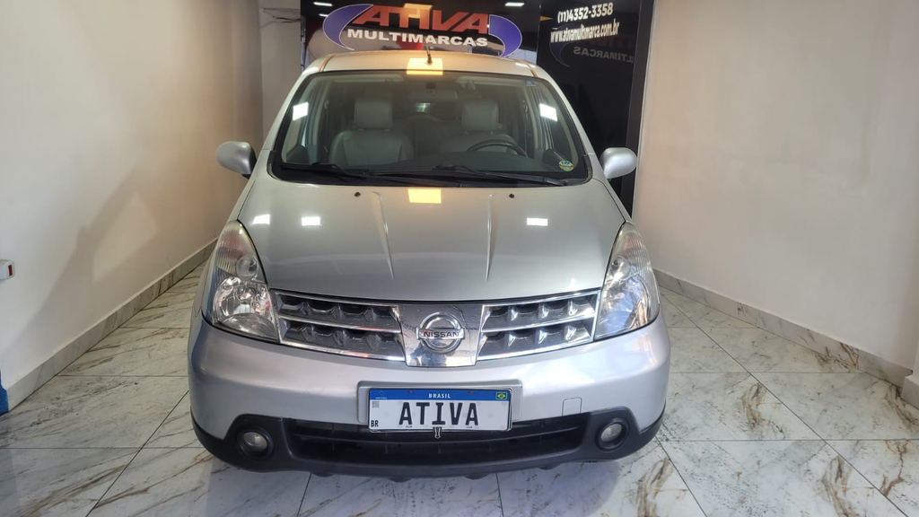 Nissan Livina Prata