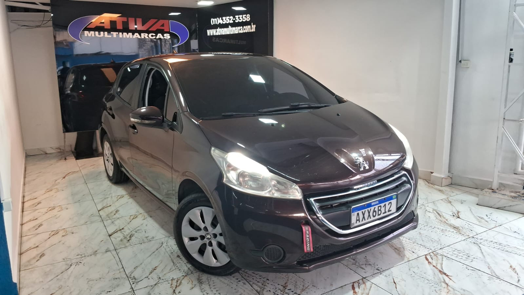 Peugeot 208 Marrom