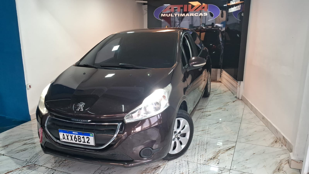 Peugeot 208 Marrom