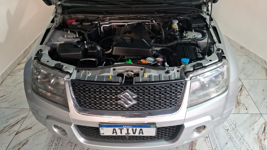 Suzuki Grand Vitara Prata
