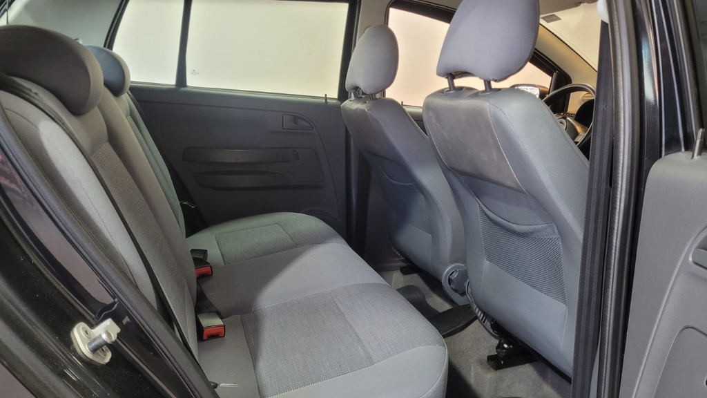 Volkswagen Fox Preto