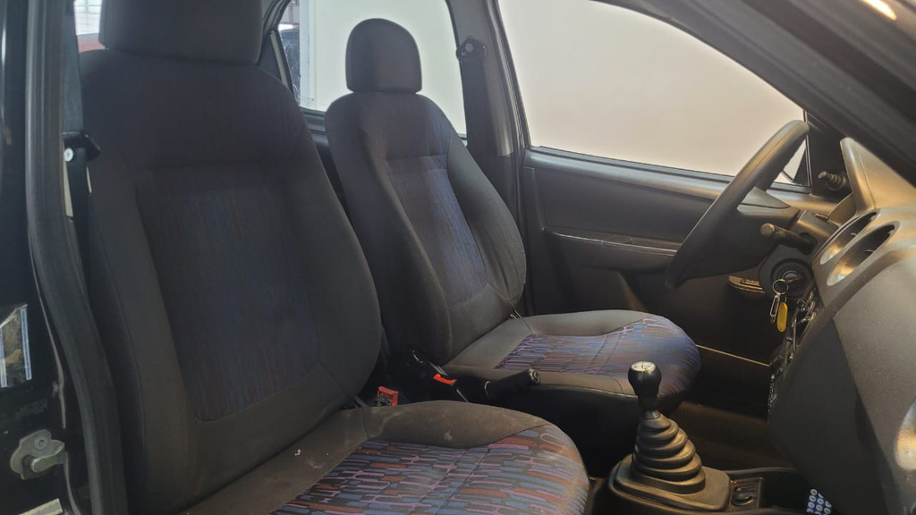 Chevrolet Celta Preto