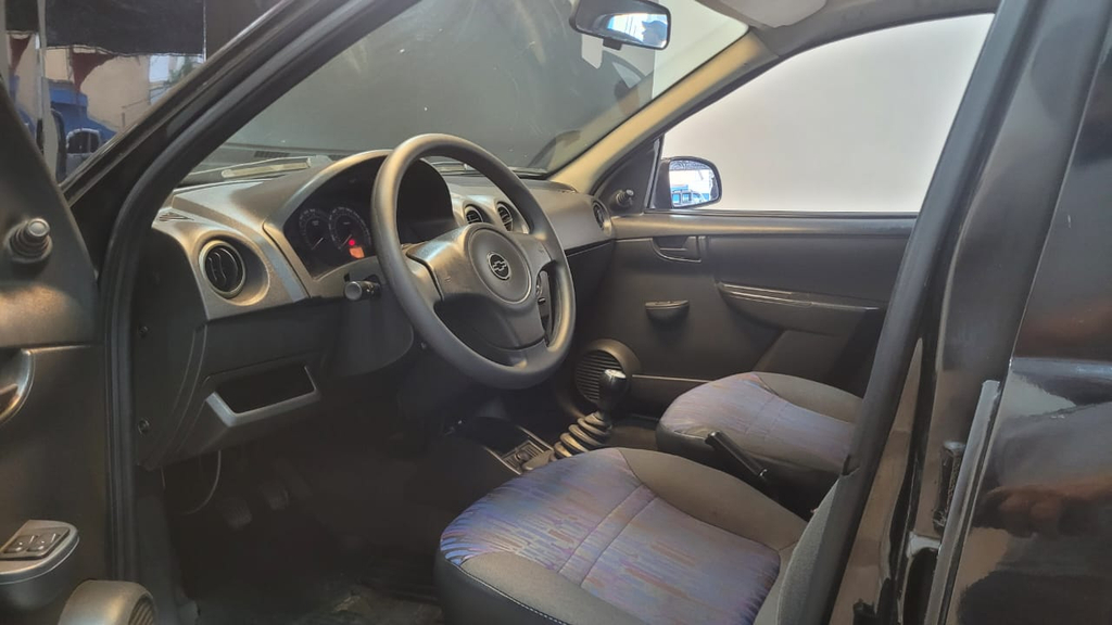 Chevrolet Celta Preto