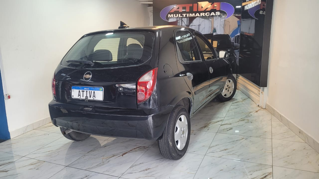 Chevrolet Celta Preto