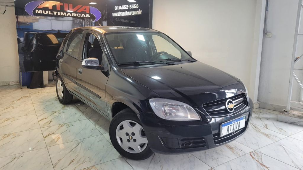 Chevrolet Celta Preto