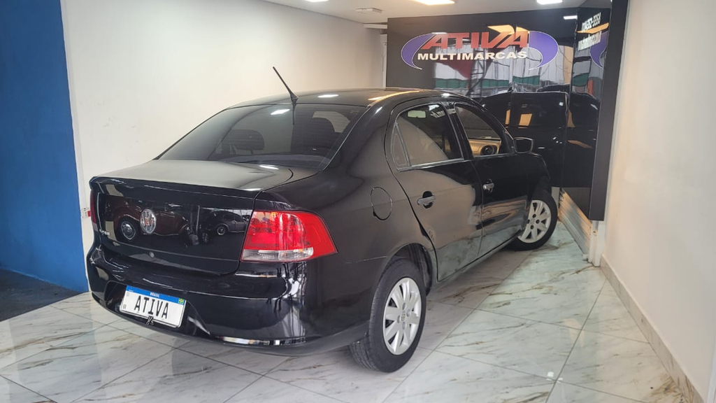 Volkswagen Voyage Preto