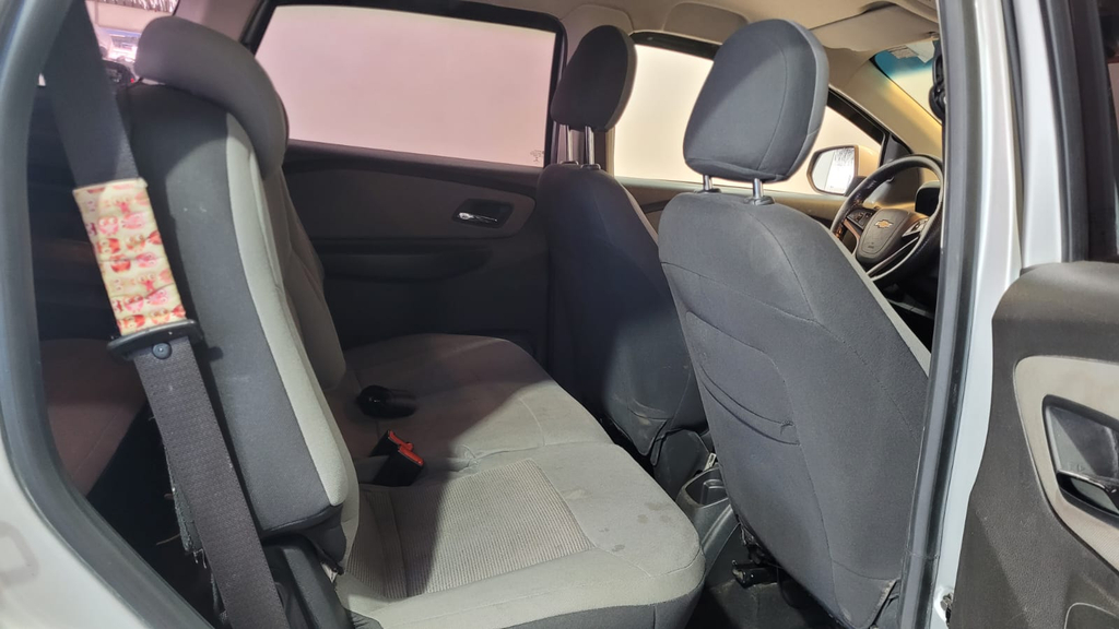 Chevrolet Spin Prata