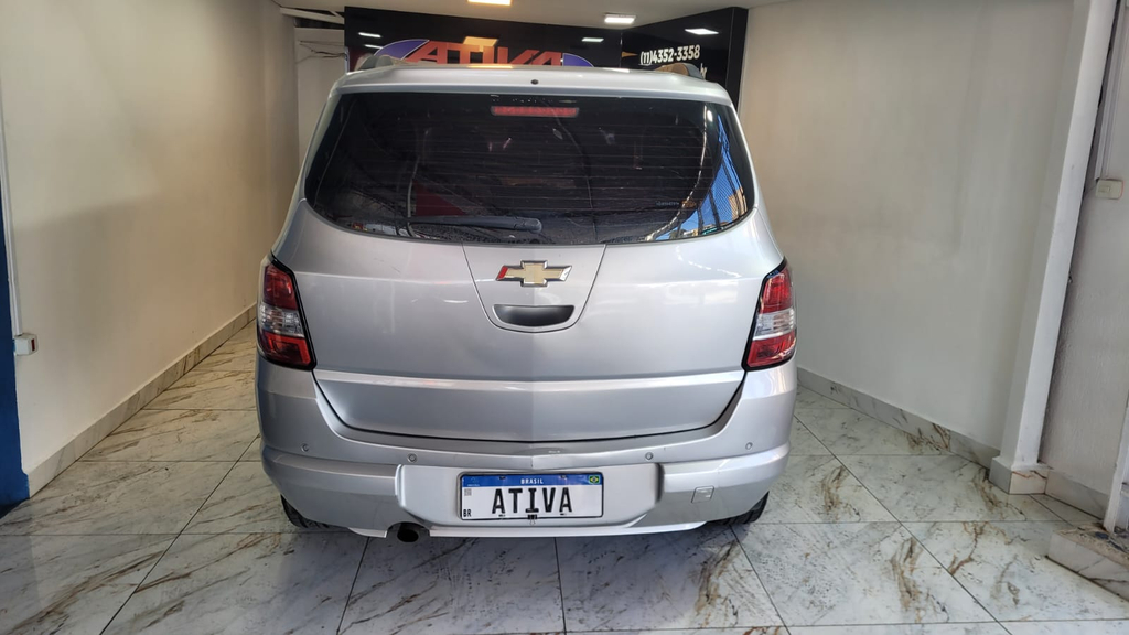 Chevrolet Spin Prata
