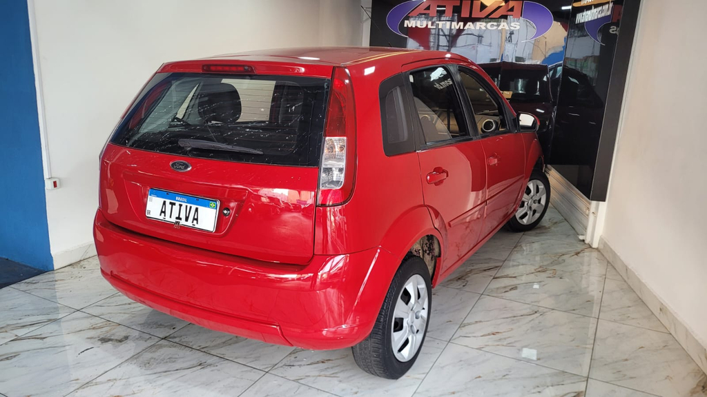 Ford Fiesta Vermelho