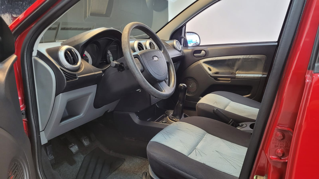 Ford Fiesta Vermelho