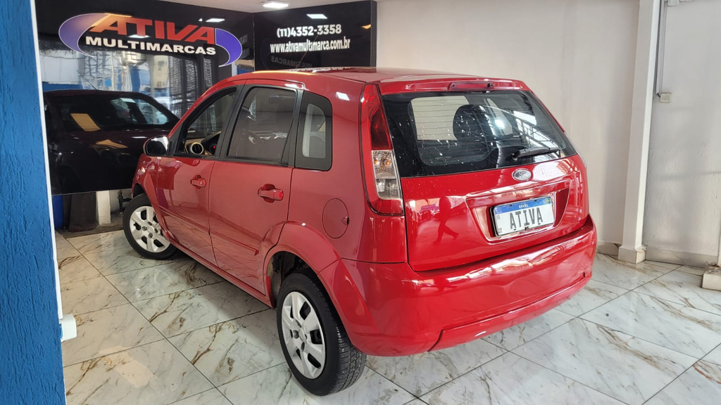 Ford Fiesta Vermelho