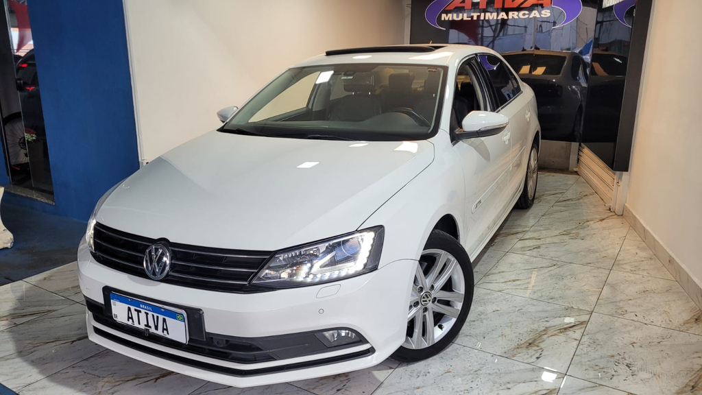 Volkswagen Jetta Branco