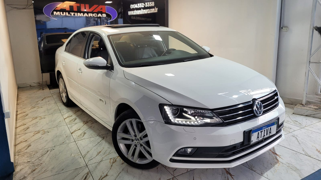 Volkswagen Jetta Branco